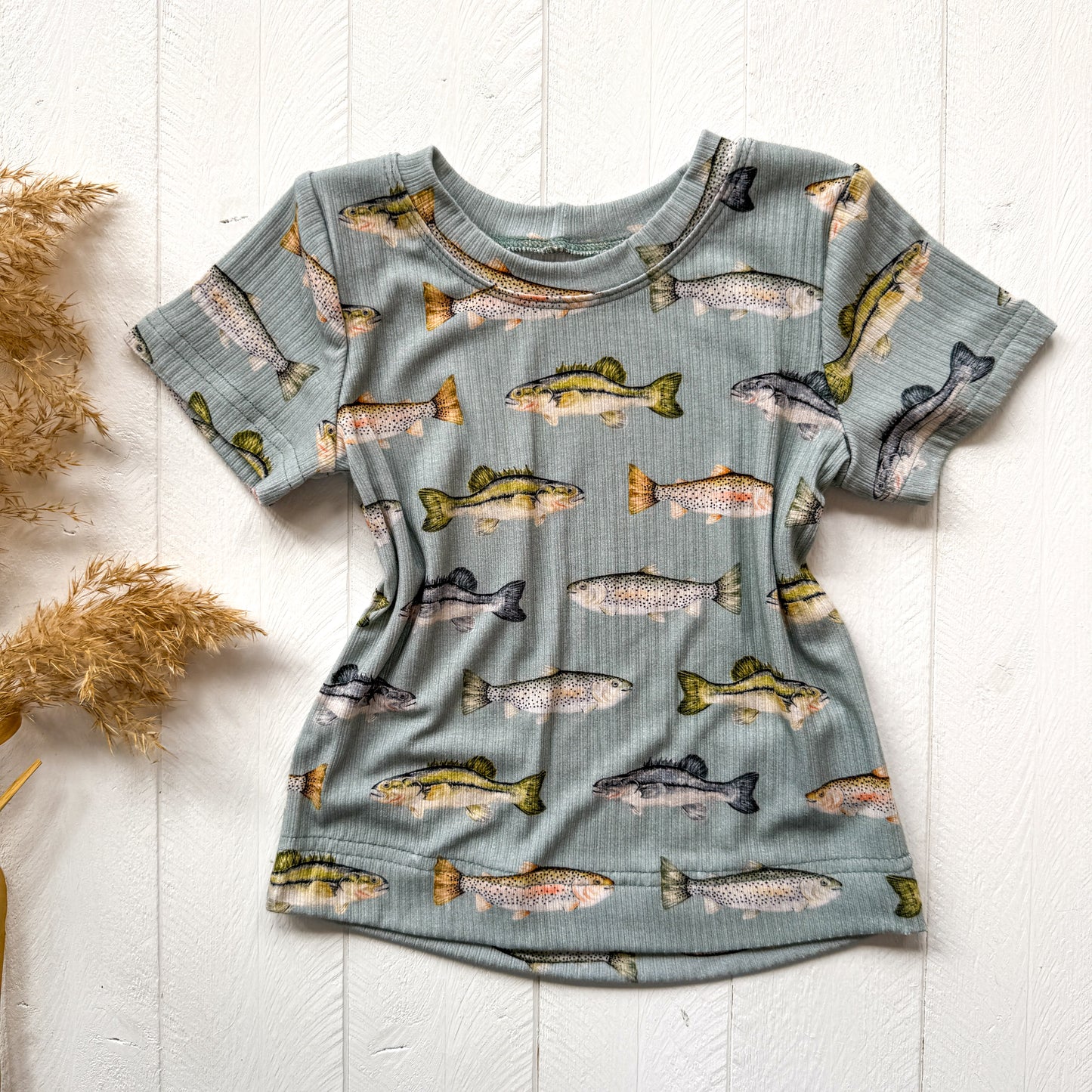 Curved Hem Tee - Take me fishing
