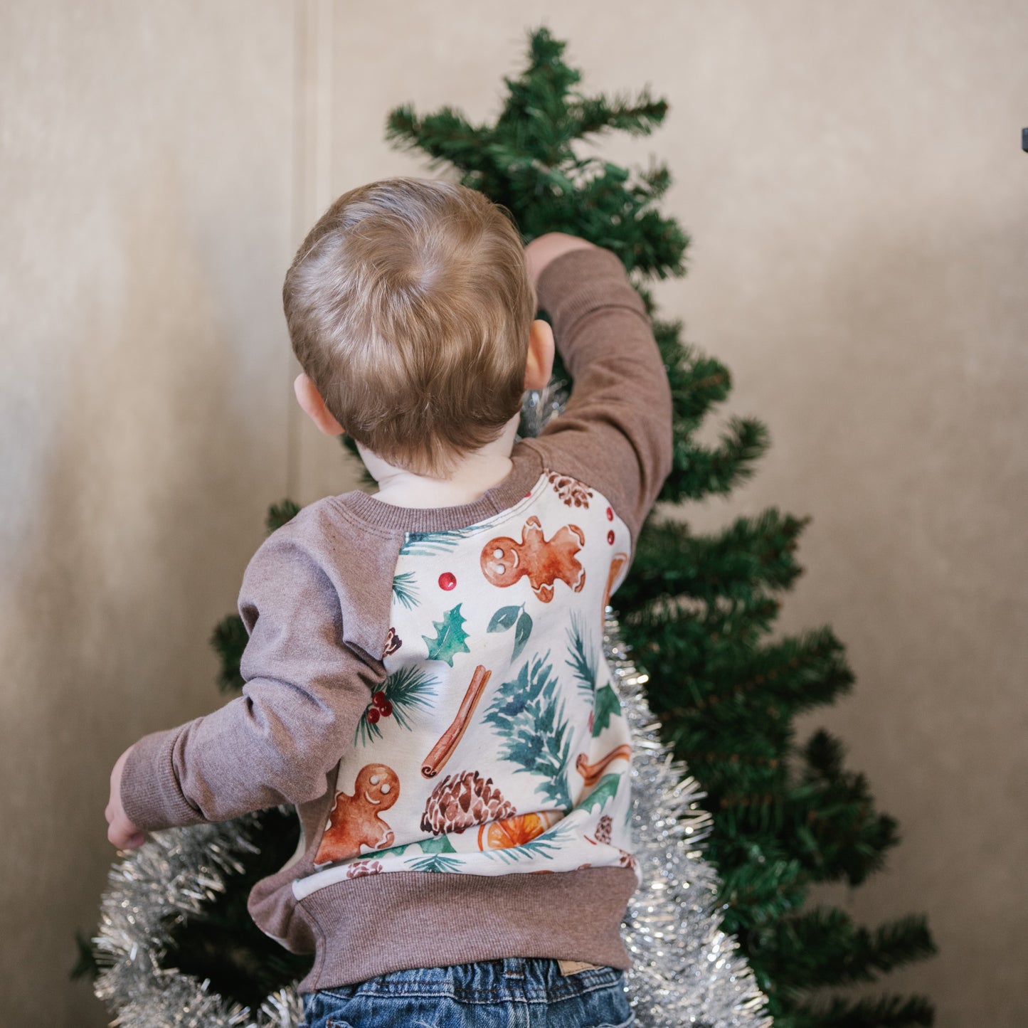 Christmas Spice Pullover - Chocolate