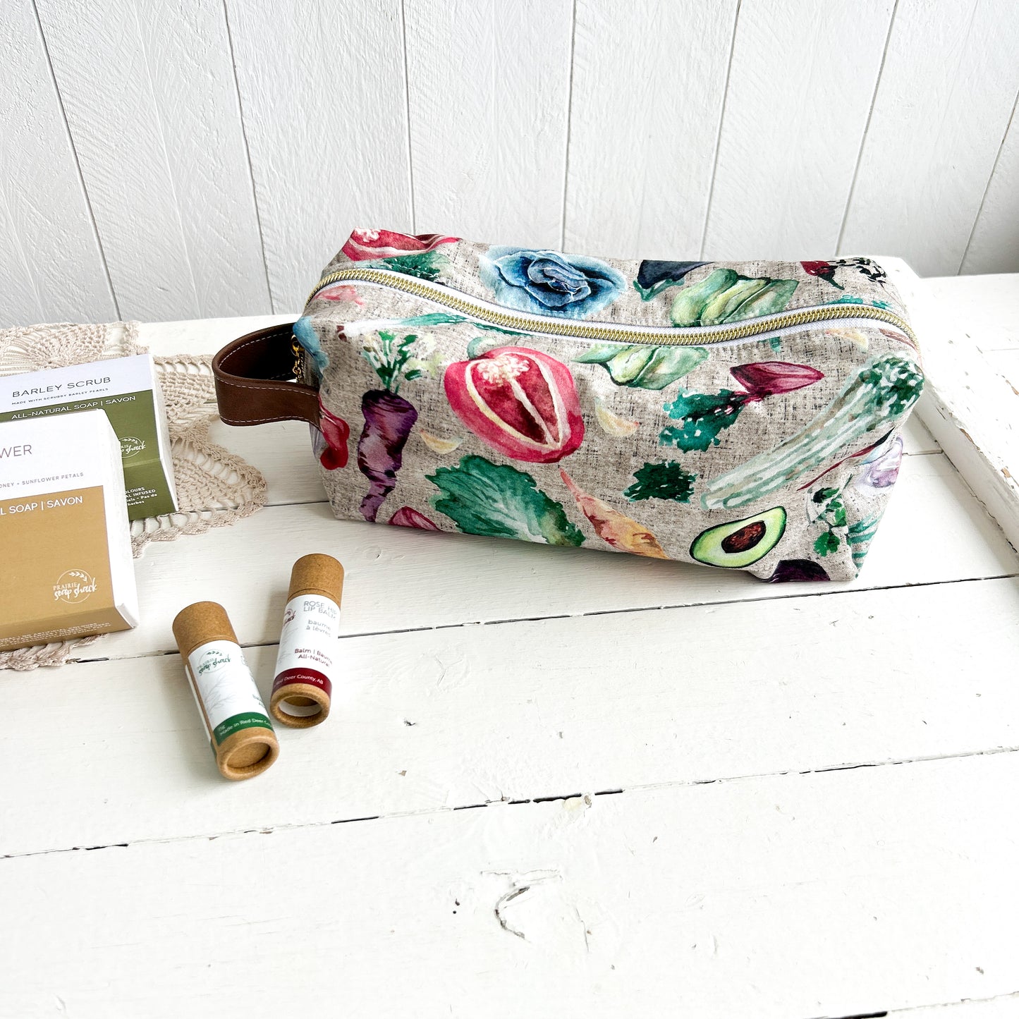 Boxy Windsor Zipper Pouch - Vegetable Garden