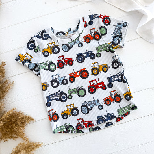 Grow With Me Curved Hem Tee - Tractor Parade