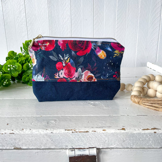Navy Winter Floral with Navy Zipper Pouch